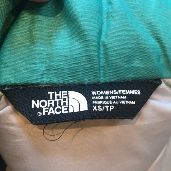 The North Face Teal 550 Quilted Goose Down Vest with Zipper Front & Pockets-XS - Picture 9 of 12